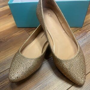Gold gem pointed flats